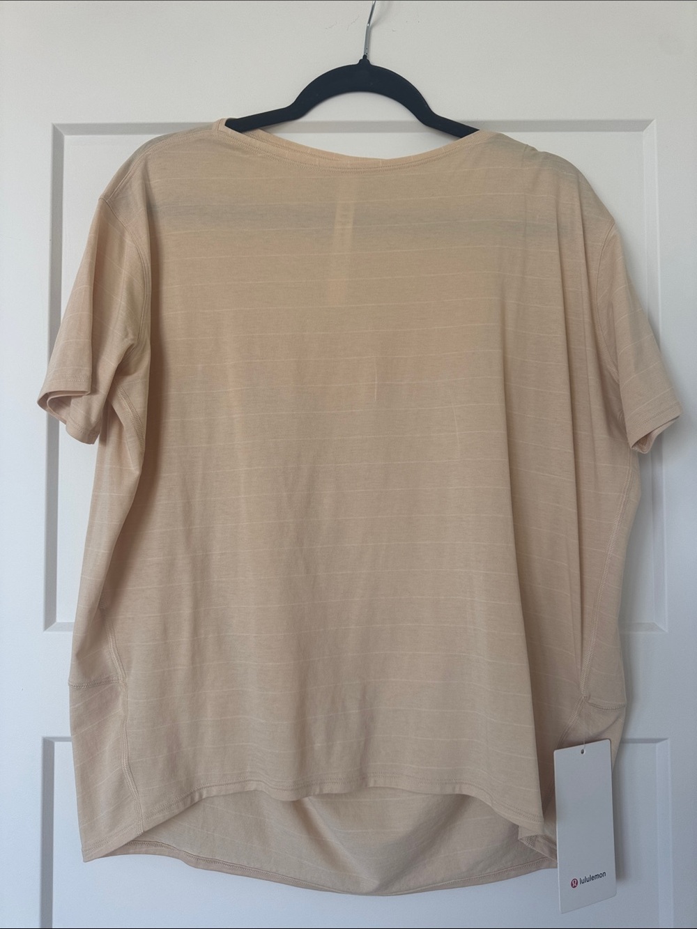 lululemon athletica Back in Action Short Sleeve Tee